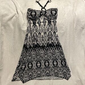 😉Bundle Days😉 Women’s Juniors Bongo Black White Geometric Halter Beaded Dress